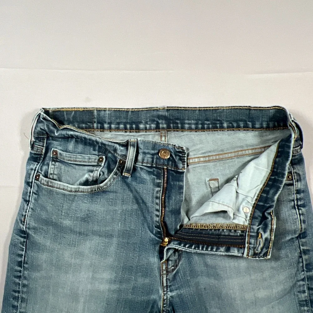 Levi's 514 Straight Fit Cropped Jeans Mens 34x29 Blue Denim Mid Rise Medium Wash